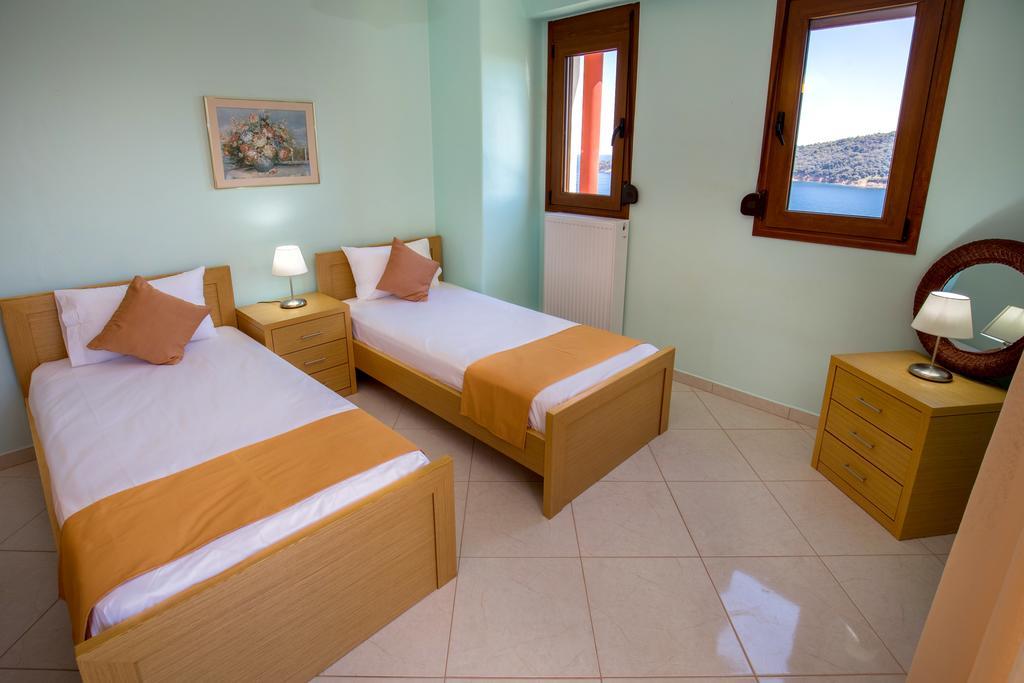 Aphrodite Villas Koinira Luaran gambar