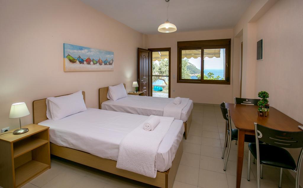 Aphrodite Villas Koinira Luaran gambar