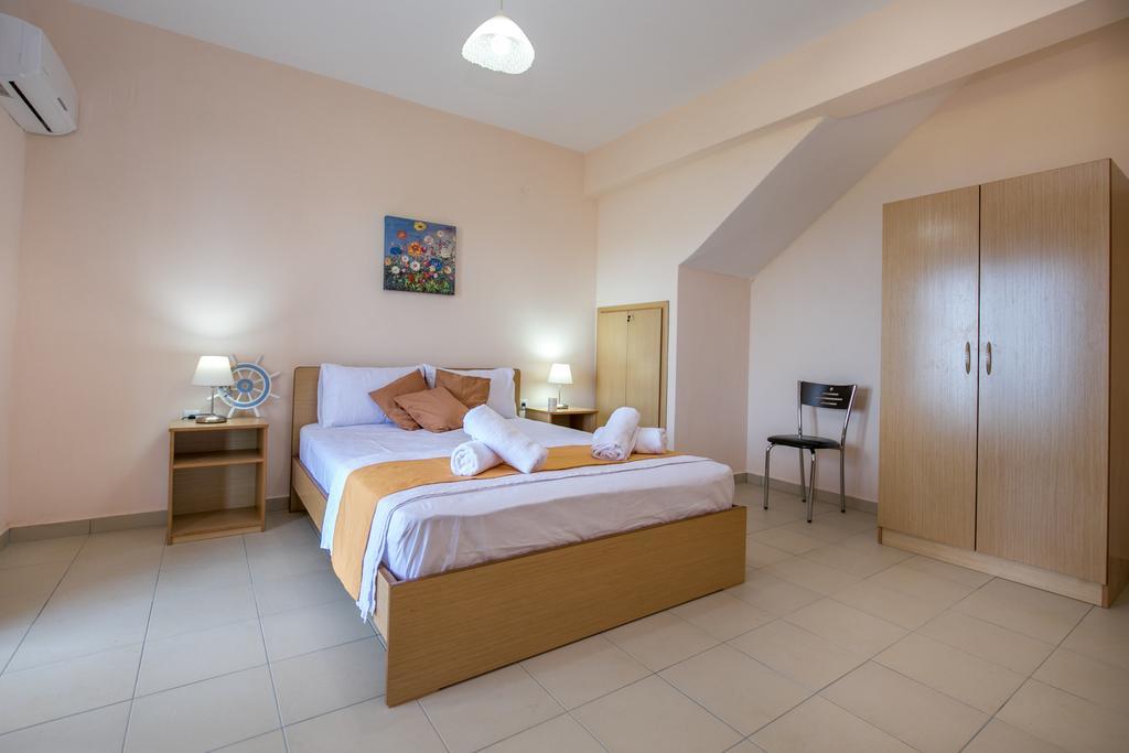 Aphrodite Villas Koinira Luaran gambar