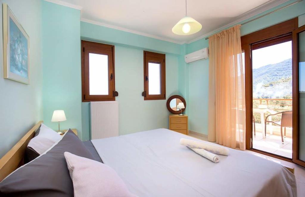 Aphrodite Villas Koinira Luaran gambar